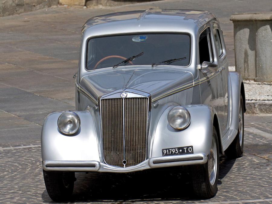  Lancia Aprilia 1937 года  (фото 18 из 20)